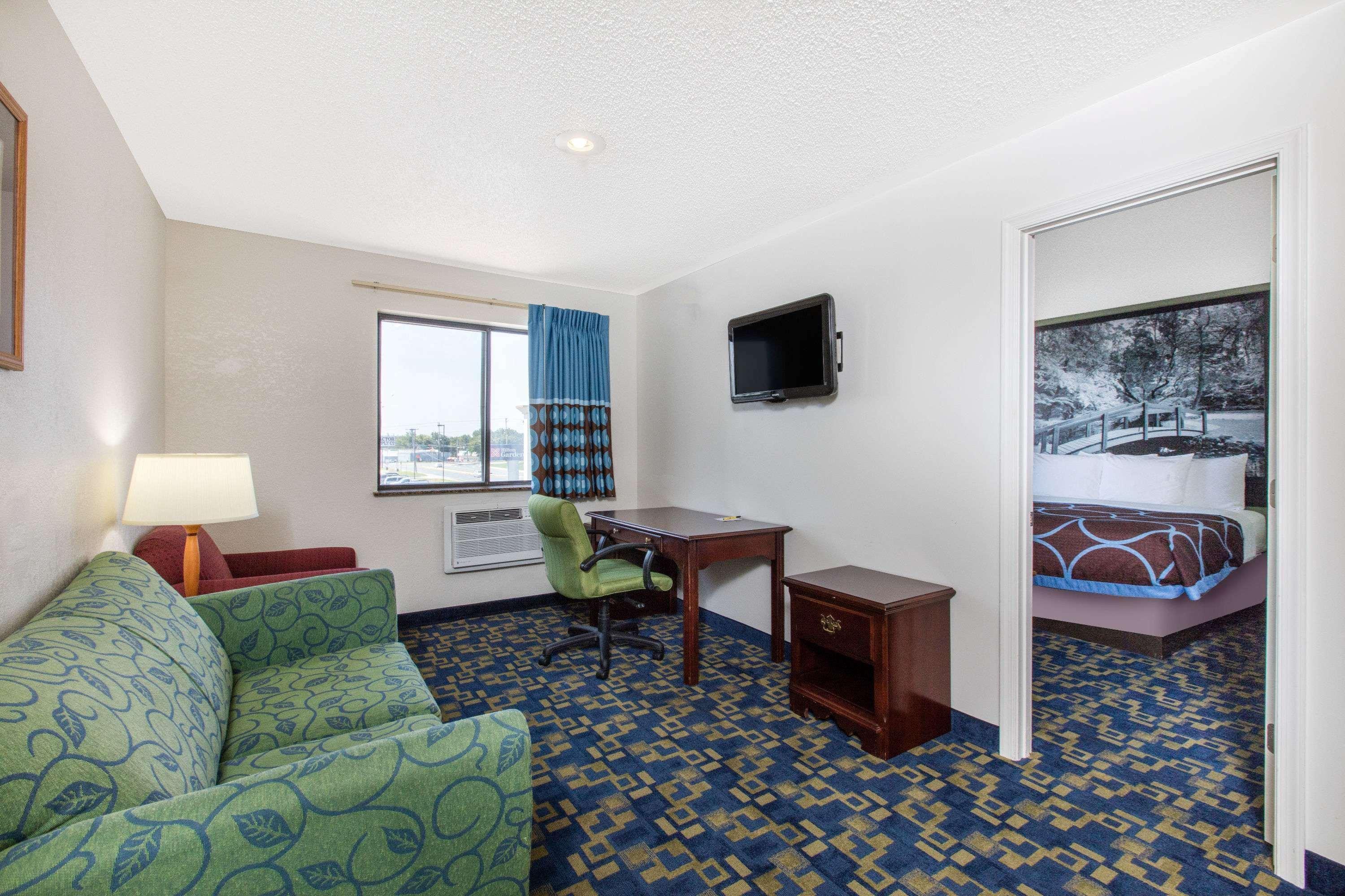 Super 8 By Wyndham Aberdeen Md Exterior photo