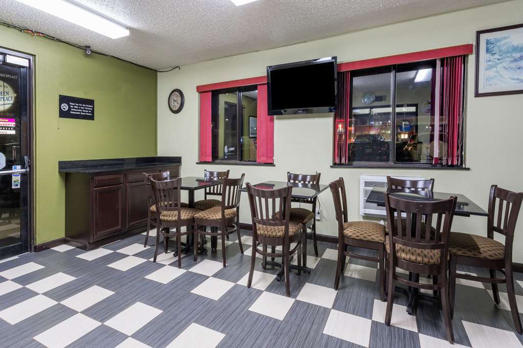 Super 8 By Wyndham Aberdeen Md Facilities photo